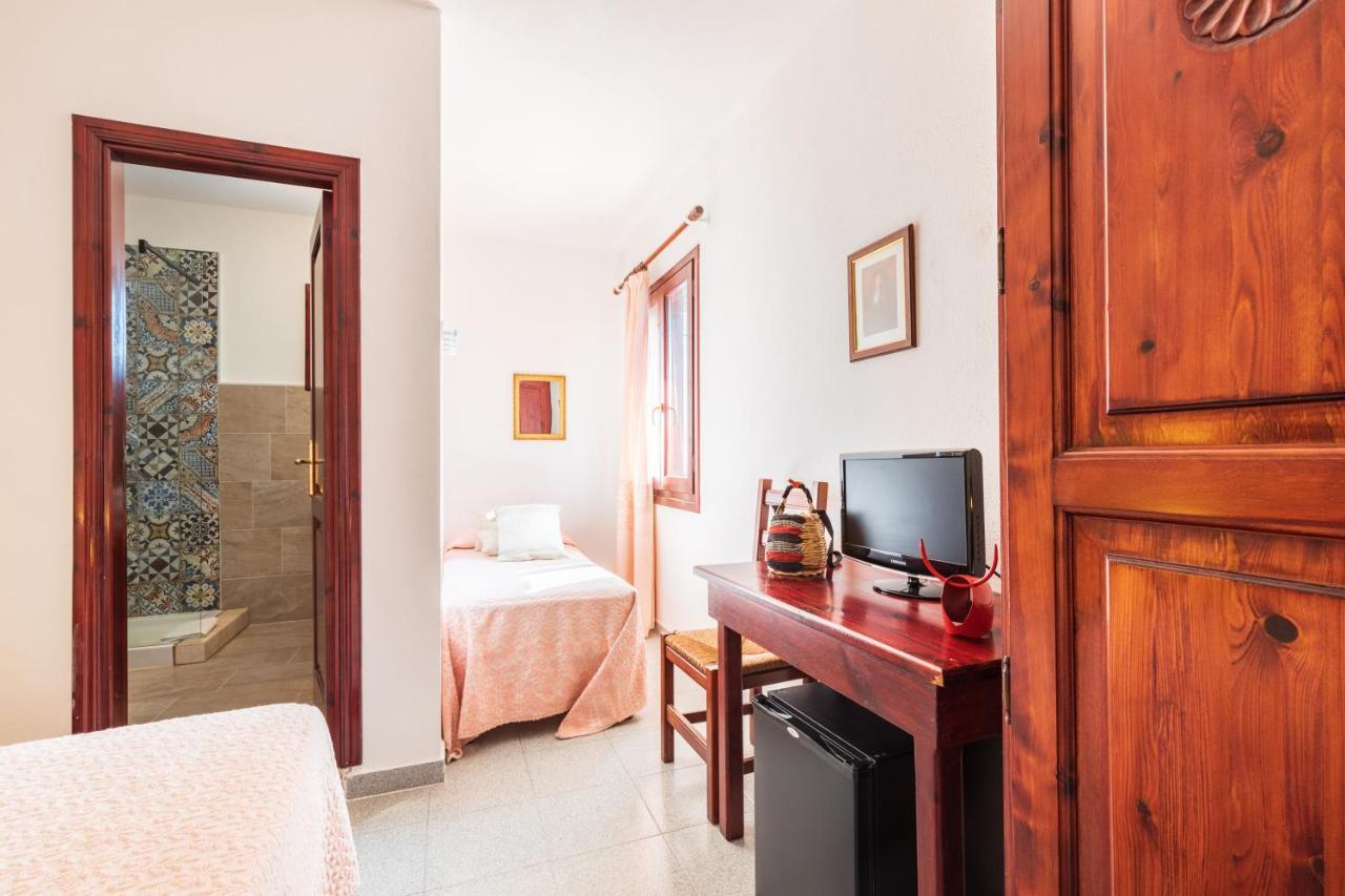Hotel S'Ortale Con Parcheggio Interno E Ristorante All'Aperto Orosei Exterior photo